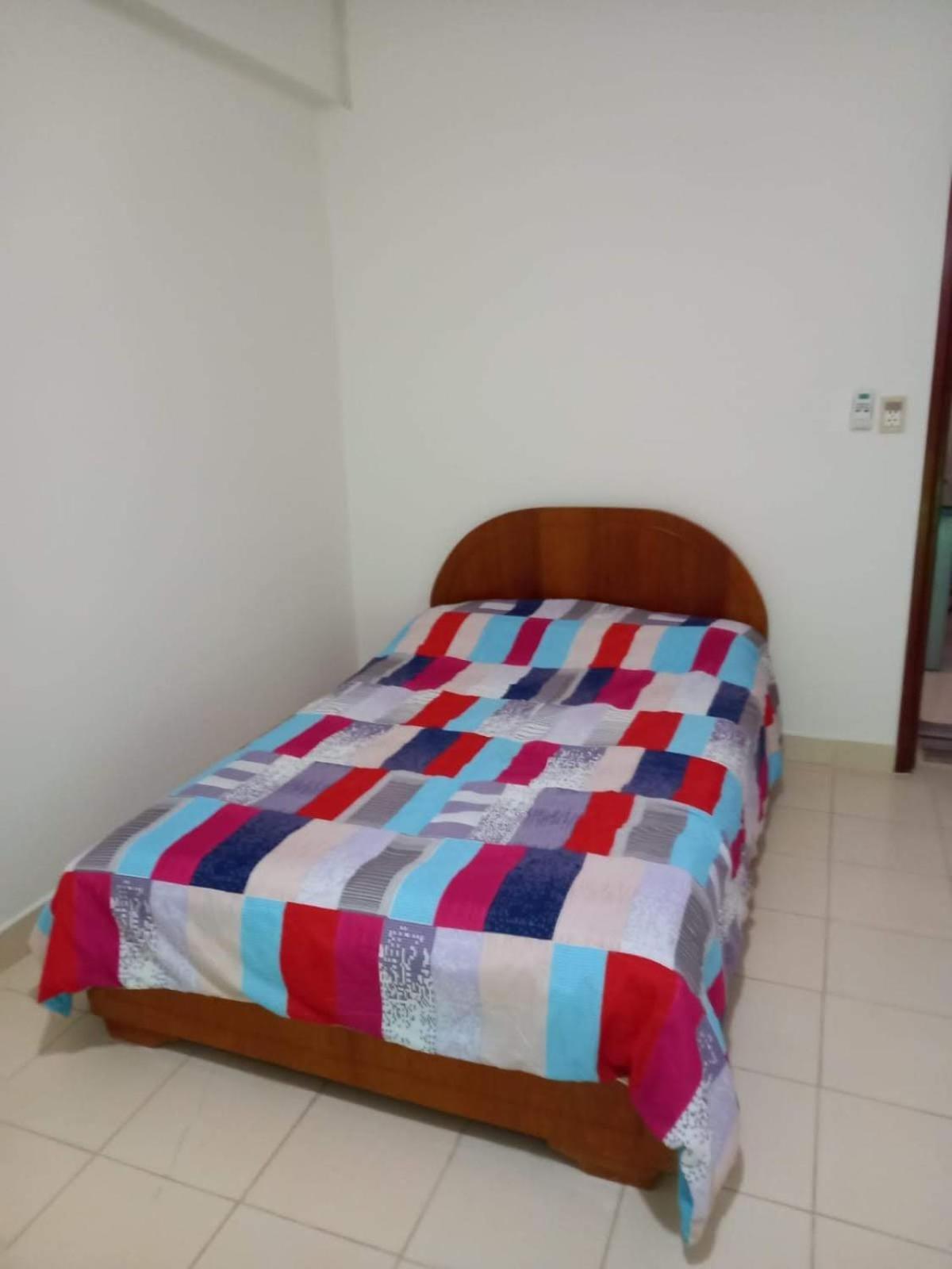 Estudio En El Centro De Asunción Esterno foto